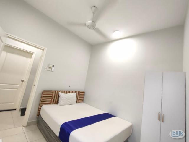 Single Room for Female at Pelangi Utama Condominium, Bandar Utama