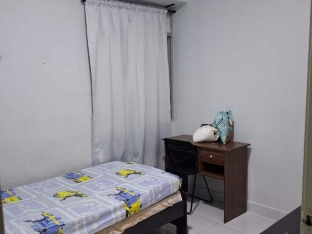 SINGLE ROOM for SINGLE FEMALE ONLY at Main Place Res. USJ21 Subang Jaya