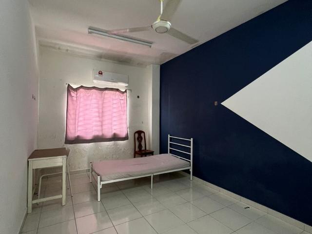 Single Room for Rent + Air Cond ❄ @ Setia Perdana near SCM, Top Glove
