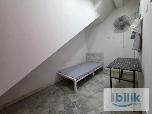 Single Room for Rent at Bukit Mayang Emas. ‍➡️distance to LRT