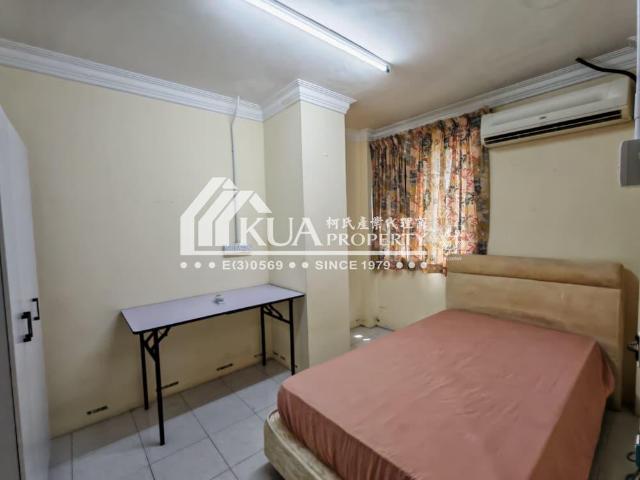Single Room for Rent! at Central Court Apartment, near MBKS