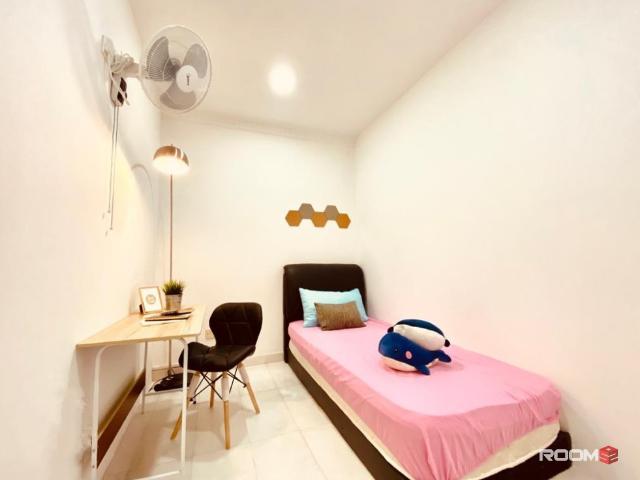 Single room for rent at Mentari Court Apartment
