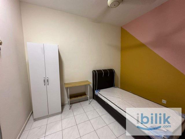 Single Room for Rent at Mentari Court Bandar Sunway near BRT The One Taylor Monash Pyramid Mall PJ