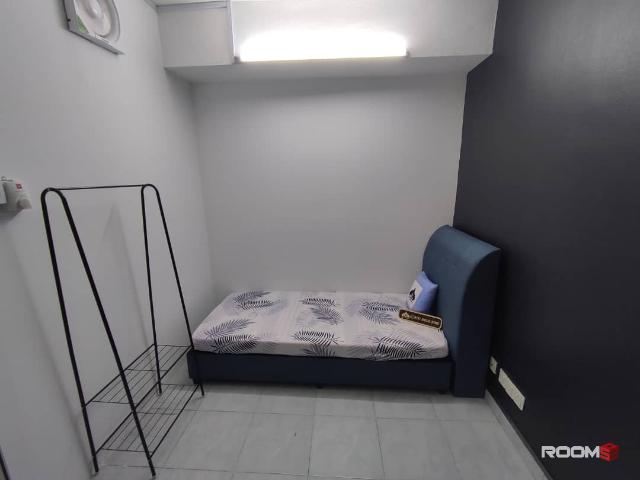 Single Room For Rent At Seri Kembangan, Bilik Sewa Seri Kembangan [ 30% Off] Tmn Bkt Serdang, Taman Equine, UPM, Th