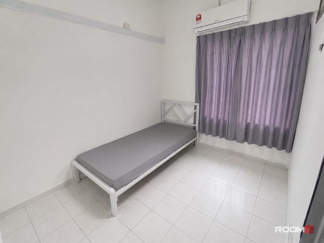 Single Room For Rent @ Kota Kemuning | 7 Mins To Econsave Bukit Kemuning