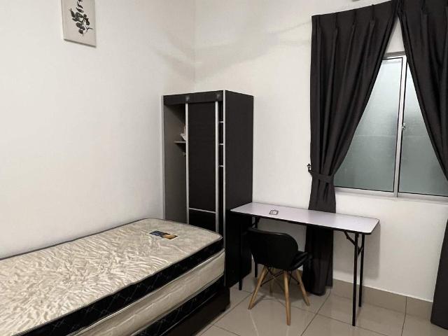 Single room for rent [Razak City]