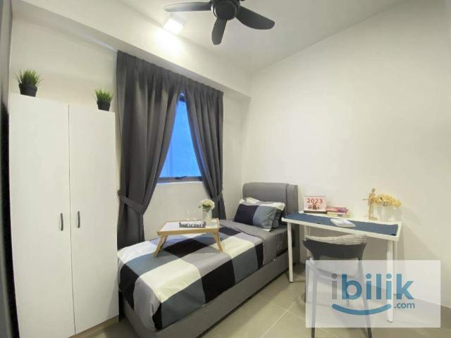 Single room for working executive