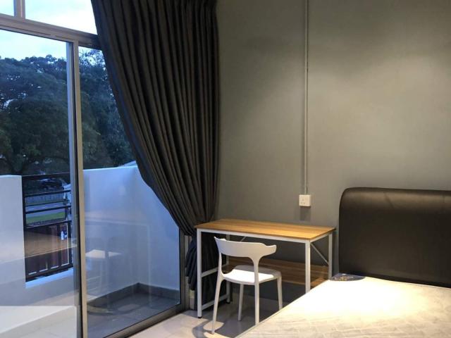 Single Room Fully Furnished @ Subang Residence Landed, 5 mins to Help Uni, Special Promotion