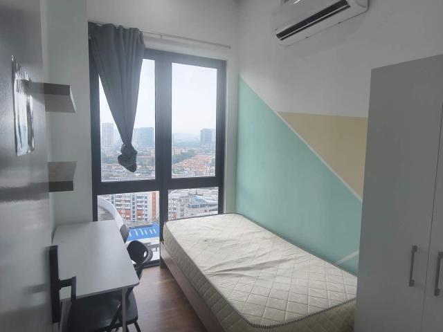 Single Room Fully Furnished @ Pacific Tower 1min walk to Jaya One near to UM, Petaling Jaya