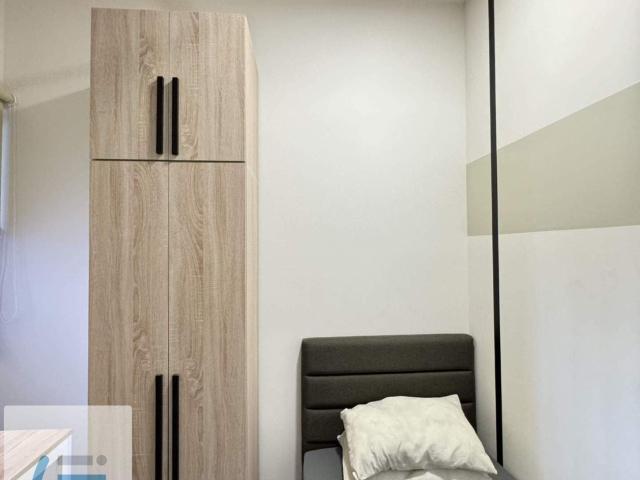 Single room go to mid vally