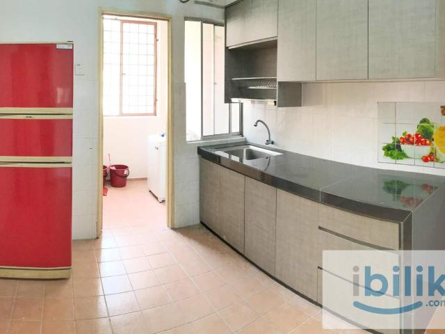 Single room in wangsa metroview near to lrt wangsa maju