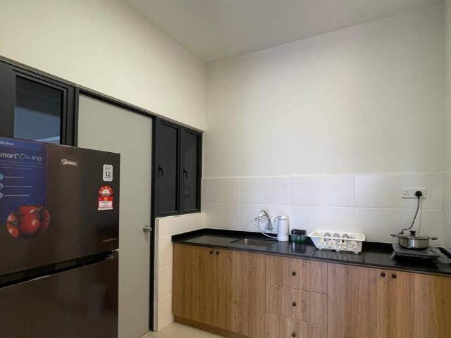 Single room in Platinum Arena Free rental promotion