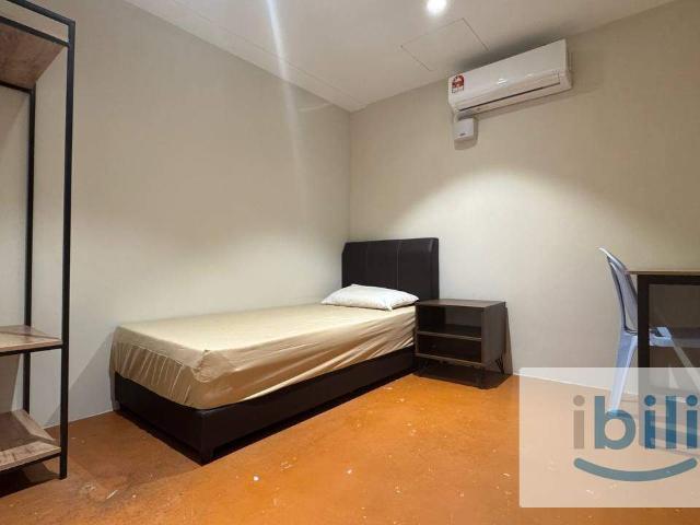 Single Room In Sogo 7 Min to Jalan TAR 5 Min to Sunway Putra