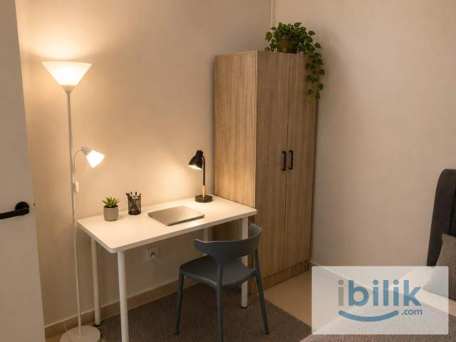 Single Room Just walking 5 minute to Aeon Metro Prima and MRT