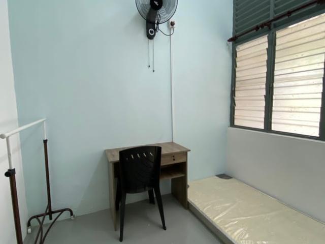 SIngle Room Male only at Taman Cempakasari Klang Utama