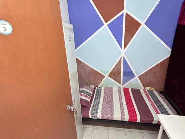 Single Room Male at Flora Damansara, Perdana PJ KPJ2 1 Utama Empire City Mont Kiara The Curve IKEA TTDI