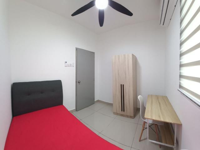 SINGLE Room @ MIZUMI Residence, KEPONG, Fully Furnished with Internet & Cleaning 850m to MRT Metro Prima