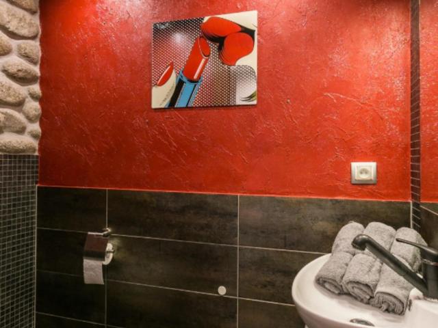 Single room near Metro Wilanowska subway, close to Lazarski University