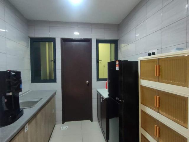 Single room no aircond for rent at Symphony tower Balakong, C180, Amerin mall