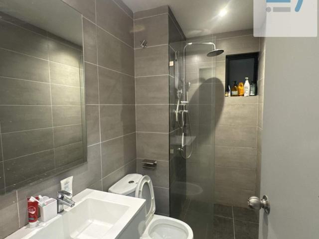 Single room / Old klang road / walking to Bus station and KTM