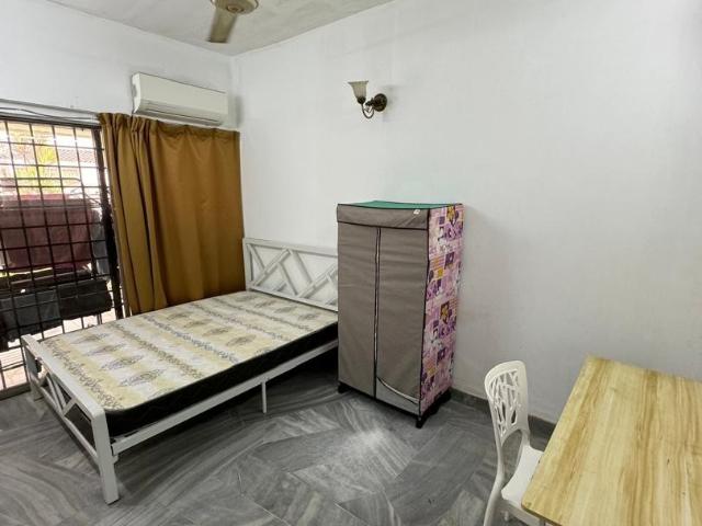 Single room only rm650 deposit & 0 depowalking distances to mrt bandar utama 5mins, one utama mall 4mins, ikea, first