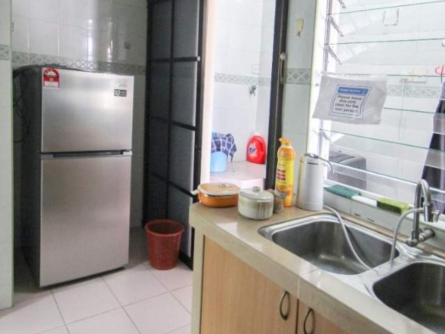 Single Room Queen Bed @D'AMAN CRIMSON, Ara Damansara | 5min walk to LRT Lembah Subang