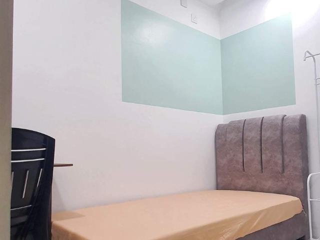 Single Room Single Bed at Sri Petaling，Kuala LumpurFemale Only