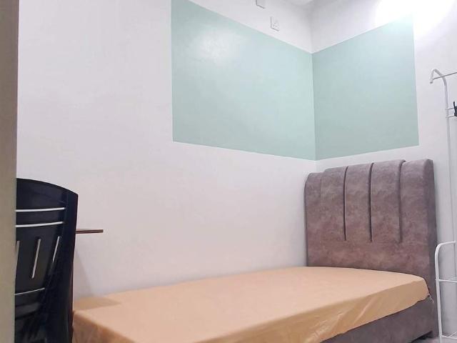 Single Room Single Bed Sri Petaling，Kuala LumpurFemale Only