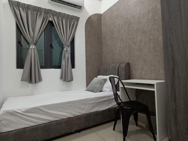 [Single Room]Parkhill Residence, LRT Bukit Jalil, APU College [Fully + AC]