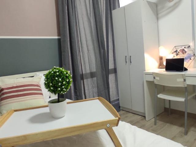 Single Window Female Room @ Emporis Kota Damansara