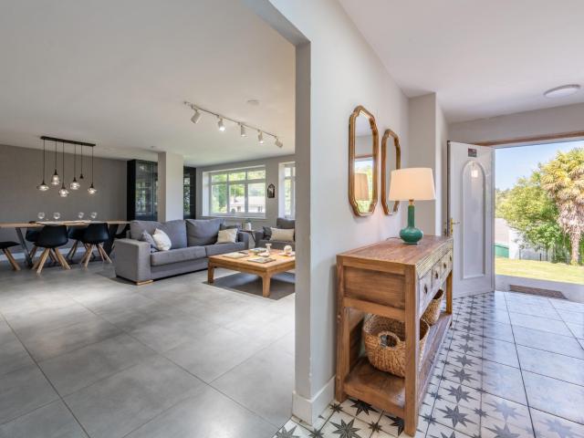 Singular chalet reformado + Casita con extraordinaria parcela