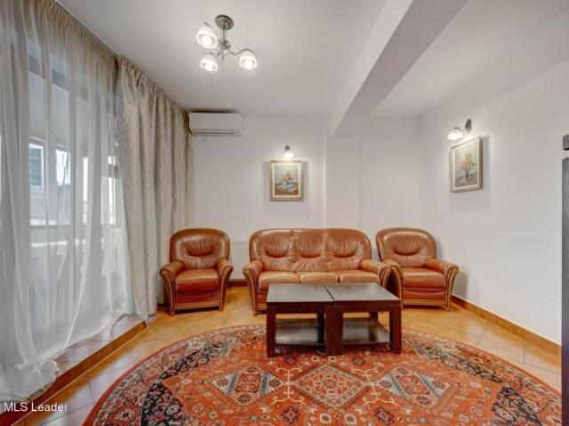 Singur pe etaj/lift/centrala/Piata Dorobanti