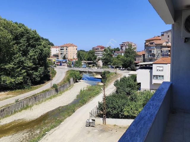 Sinop Türkeli’de Satılık Eşsiz Eşyalı Daire – Hem Yatırımlık Hem Oturum İçin İdeal!