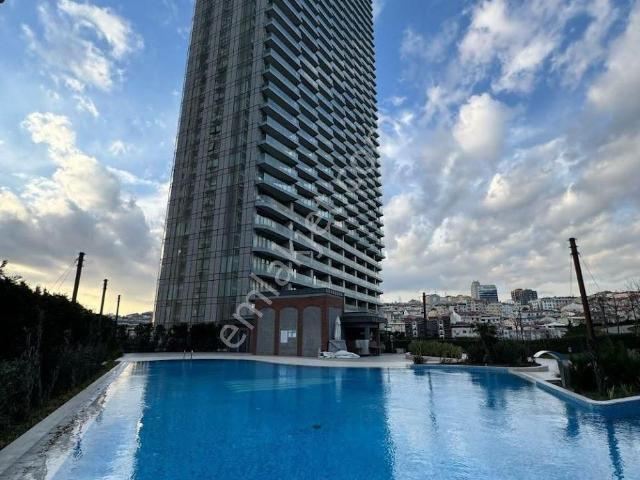 Sinpaş Queen Bomontide 42.katta Eşyalı Kiralık 1+0 Stüdyo Daire