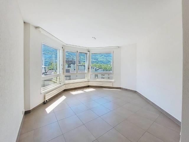 Sion, appartement de 2.5 pièces à l’ouest de la ville avec place de parc