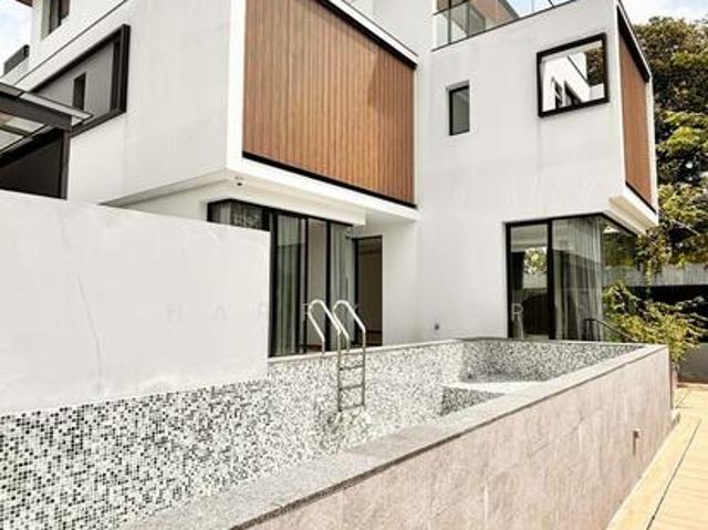 Sian Tuan Avenue Bungalow House For Sale, $16,980,000, 7 Bed 8 Bath 11,500 sqft $3,162.00 psf