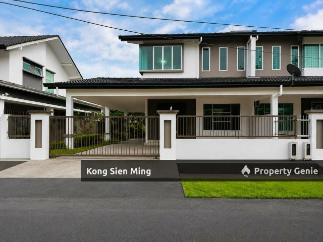 Sibu Double Storey Corner at Lorong Old Oya 8