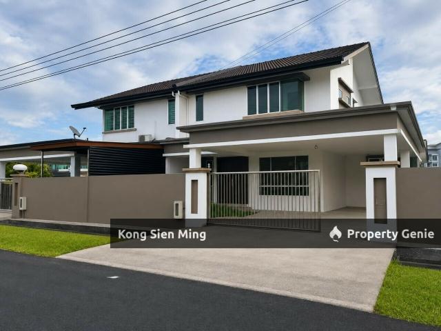 Sibu Double Storey Semi Detached at Jalan Old Oya