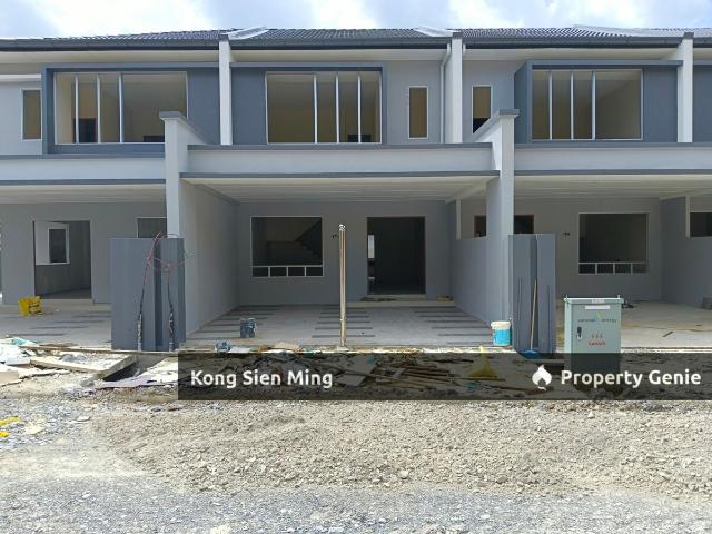 Sibu Double Storey Terrace at Teku Pasai Siong