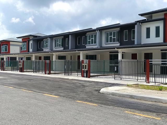 Sibu Double Storey Terrace at Sibujaya B20