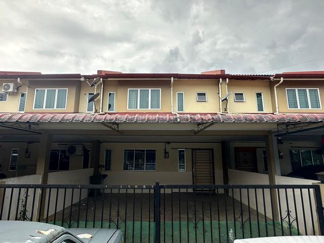 Siburan Double Storey Terrace Intermediate House For Sale