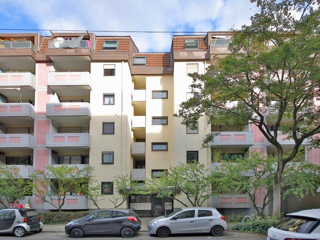 Sichere Rendite in Top Lage – vermietete Wohnung in Karlsruhe inkl. Tiefgaragenplatz