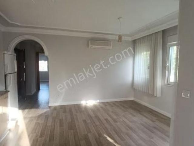 Side Gençlik Merkezi Civarı Esyasiz 2+1 Site İçinde Kiralik