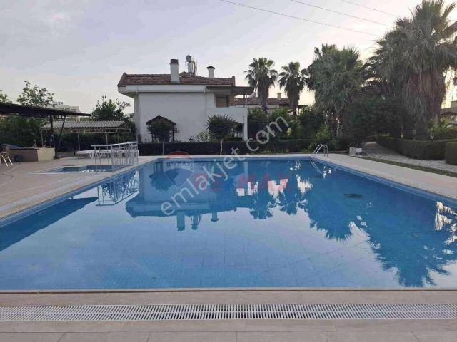Side'de Evrenseki De Sidem Sitesi'nde Satılık Villa