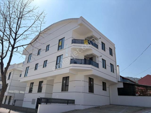 Sidre Mahallesinde Yeni Bina 2+1 Manzaralı Kiralık Daire
