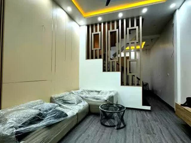 SIÊU NÉT Bán nhà Mỹ Đình, Nam Từ Liêm, diện tích 60m, mặt tiền 4.5m. Một bước ra phố
