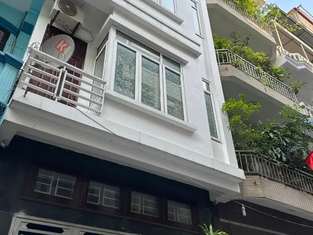 Siêu Hiếm 1.0.2 Bán Nhà Nguyễn Công Hoan Phân Lô Ô Tô 46m2 4 Tầng 4M Mặt Tiền 15.2 Tỷ