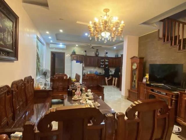 Siêu Hiếm! Mặt Tiền Kinh Doanh Đường Đồng Đen Tân Bình, 65M2 Giá 20 Tỷ