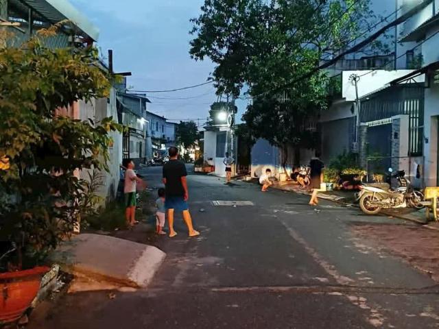 Siêu Phẩm 2 Tầng Đúc Mặt Tiền Trung Mỹ Tây – Q. 12 – Chỉ 7.6 Tỷ