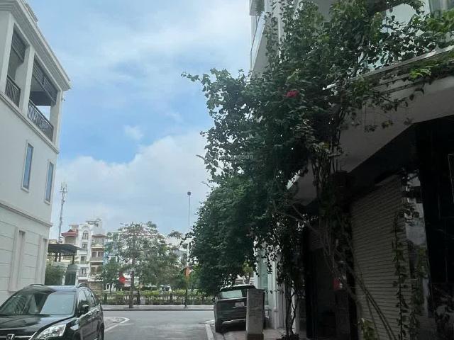 Siêu phẩm 2 mặt tiền Thế Lữ 6 tầng, thang máy, full nội thất, view sông Tam Bạc